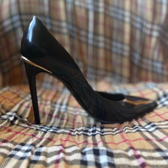 Authentic Louis Vuitton Eyeline Heels Pointy Toe - Picture 2 of 9